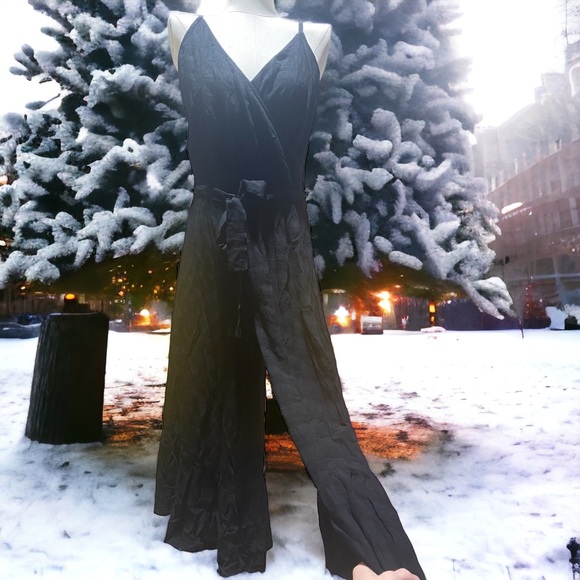 Michael Stars Wide Leg Cropped Jump Suit XS - Picture 2 of 5